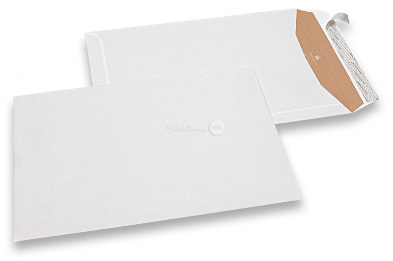 Off white paper envelopes, 229 x 324 mm (C4), 120 gram, weight each approx. 18 g.